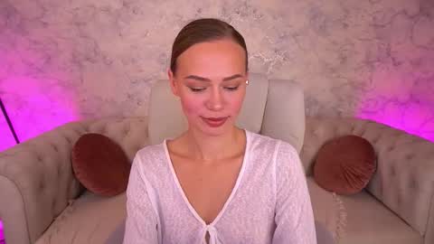 shyysiren online show from September 13, 6:43 am