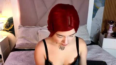 Sienna Desieree online show from June 17, 1:23 pm
