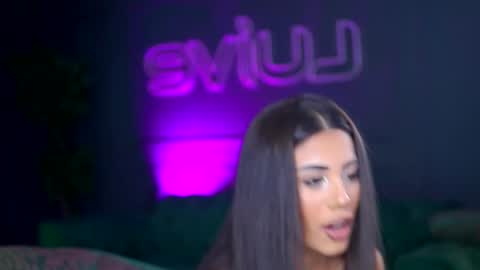 Sienna online show from November 8, 11:37 am