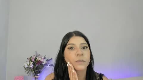 siirena online show from May 12, 3:52 pm