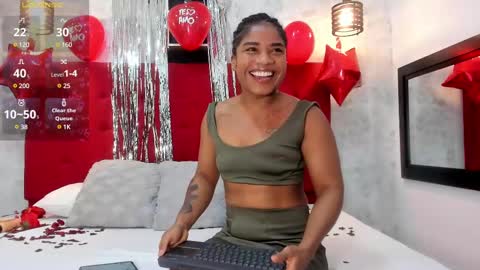 Snapshot of silvannafit chatting on February 14, 11:20 pm Silvana Fit online show from February 14, 11:20 pm