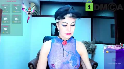 Snapshot of silvia_wallec chatting on February 23, 6:33 am Silvia Wallec online show from February 23, 6:33 am
