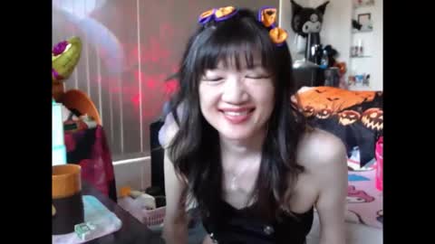 silviajpn online show from October 12, 5:43 am