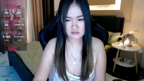 Adrianna Fowler online show from October 27, 3:57 am