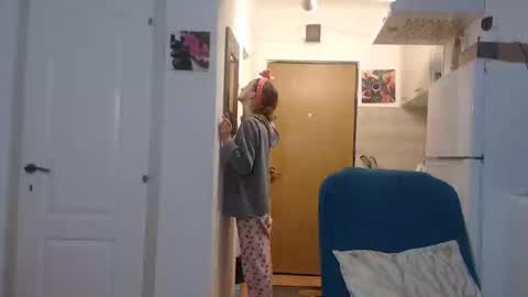 simyhvn online show from February 25, 5:08 am