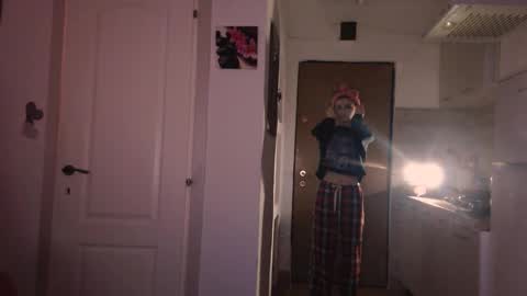 simyhvn online show from March 2, 5:30 am