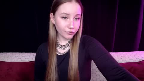 Snapshot of sindiwatsoon chatting on January 7, 1:46 pm Sindi online show from January 7, 1:46 pm
