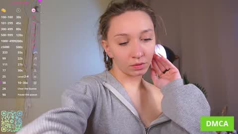 Snapshot of sinfulfairy chatting on October 15, 5:54 am online show from October 15, 5:54 am