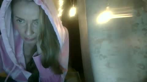 siren_voise online show from March 7, 3:41 pm