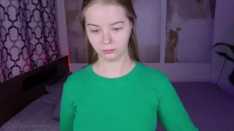 SirenaBloom online show from July 18, 5:44 am