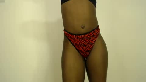 sizzly_ass online show from July 7, 12:30 pm