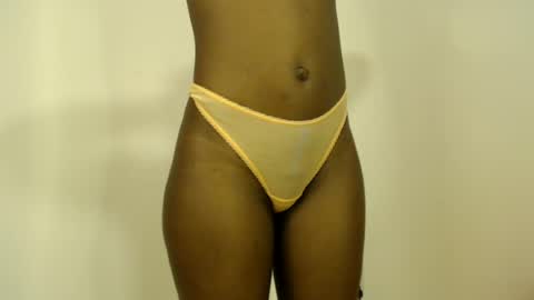 sizzly_ass online show from July 25, 9:00 pm