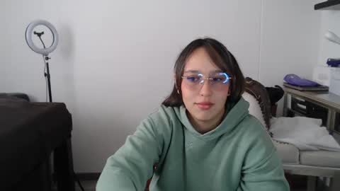 Alice online show from March 10, 7:29 pm