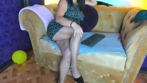 Snapshot of skarlettbarnes chatting on September 9, 1:33 pm skarlettbarnes online show from September 9, 1:33 pm