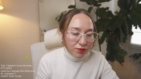 Snapshot of skarpio17 chatting on January 10, 4:51 pm Im Scarlett ONLINE 5pm-10pm NYC time online show from January 10, 4:51 pm