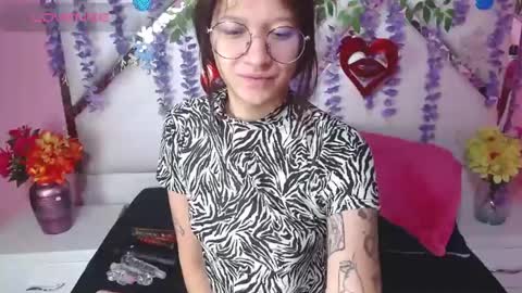  SKINNYHORNY   online show from February 9, 2:49 am