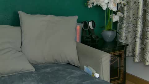 Natty online show from June 19, 3:55 am