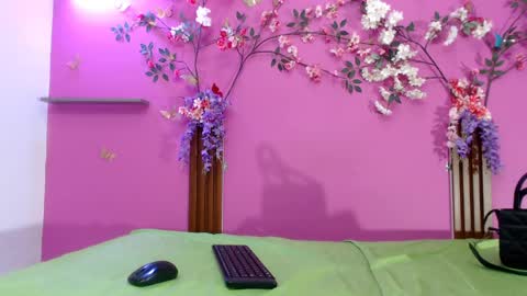 sofia online show from May 1, 1:58 pm