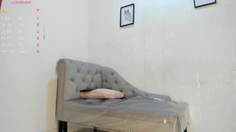 Snapshot of sky_swette chatting on October 13, 7:38 pm Sky online show from October 13, 7:38 pm
