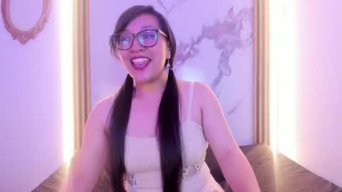 Snapshot of skye_bluee_ chatting on September 16, 3:03 am skye_bluee_ online show from September 16, 3:03 am