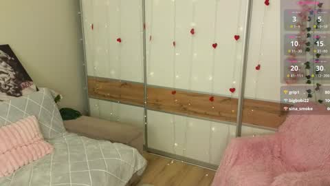 Melissa online show from March 15, 4:42 pm