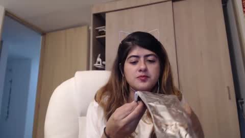 Skyler online show from February 7, 3:34 am