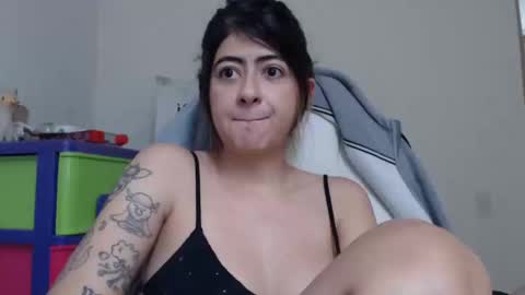 Skyler online show from March 4, 5:24 pm