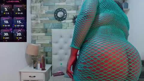skyler_naomi online show from April 23, 2:08 pm