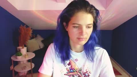Snapshot of slayq777 chatting on October 14, 9:06 pm Emilia online show from October 14, 9:06 pm