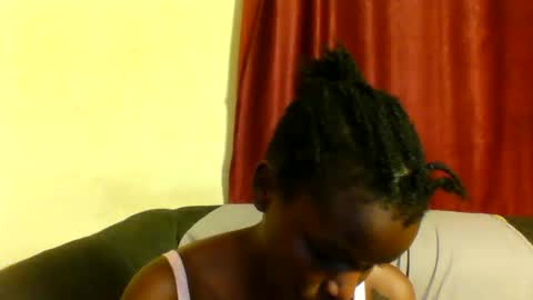 Snapshot of sleek_ass chatting on March 9, 11:25 pm sleek_ass online show from March 9, 11:25 pm