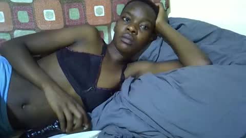 slender_queen online show from February 10, 1:08 am