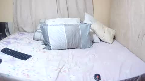 slender_sweetbabe online show from June 23, 1:53 pm
