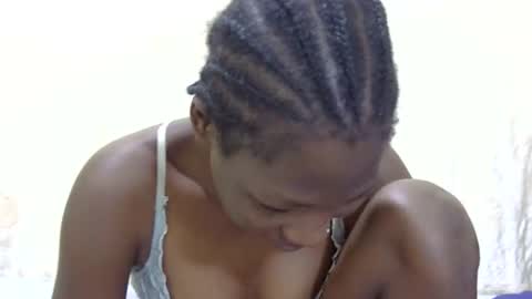 Snapshot of slim_kiteey chatting on September 17, 3:37 am slim_kiteey online show from September 17, 3:37 am