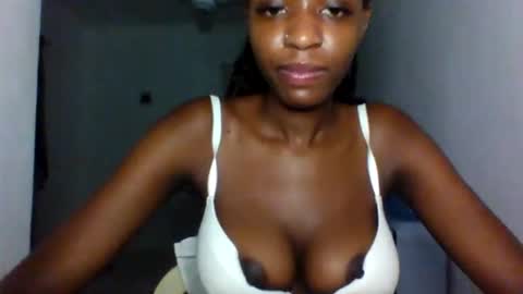 slimandthick1 online show from March 8, 5:17 pm