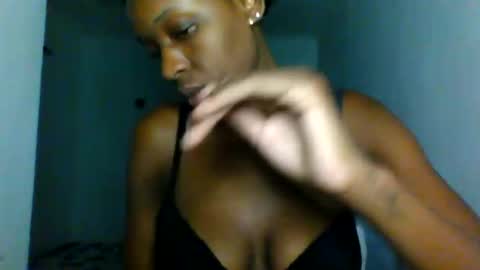 slimandthick1 online show from May 3, 7:06 pm