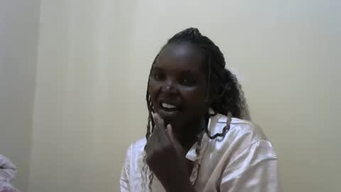 Snapshot of slimmygal chatting on October 1, 9:25 am slimmygal online show from October 1, 9:25 am