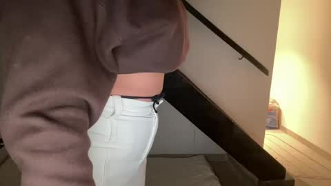 slutforbbc26y online show from June 19, 11:30 pm