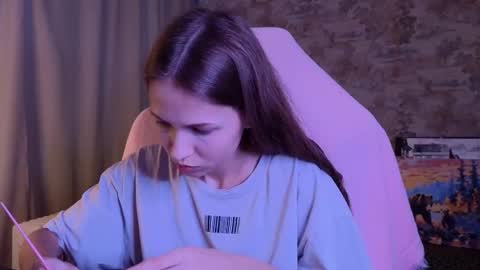 Emma online show from March 31, 3:56 pm