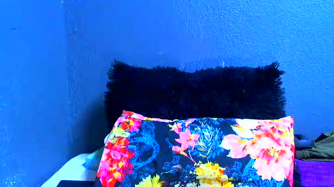 smallboobsxx online show from July 17, 12:31 pm