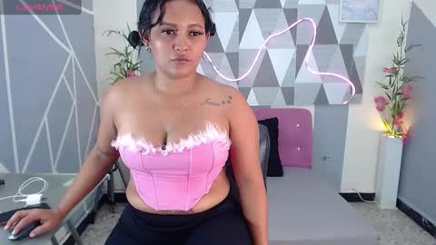 smeralda_24 online show from September 26, 2:53 am