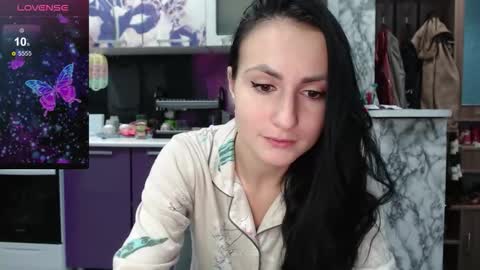 Snapshot of smile_cute_fox chatting on September 11, 11:43 am smile_cute_fox online show from September 11, 11:43 am