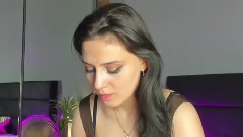 Bella online show from November 14, 9:53 am