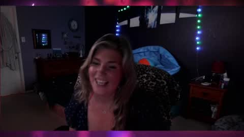 sn0wflakexd online show from May 21, 12:30 am