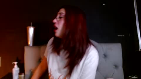 IG     OF red moonn online show from July 3, 5:46 am