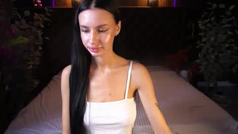 Snapshot of snow_whiteeex chatting on October 3, 6:07 am snow_whiteeex online show from October 3, 6:07 am