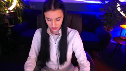 Snapshot of snow_whiteeex chatting on January 28, 7:53 pm snow_whiteeex online show from January 28, 7:53 pm