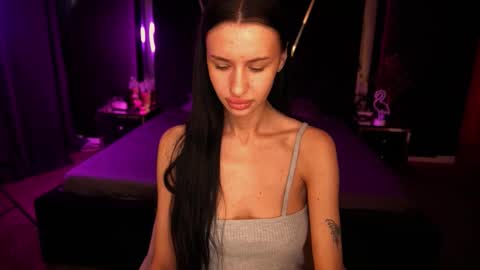 Snapshot of snow_whiteeex chatting on September 13, 6:54 am snow_whiteeex online show from September 13, 6:54 am
