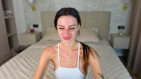 snow_whiteeex online show from July 13, 5:41 am