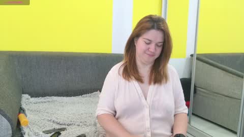 snowflakec online show from December 3, 8:39 pm