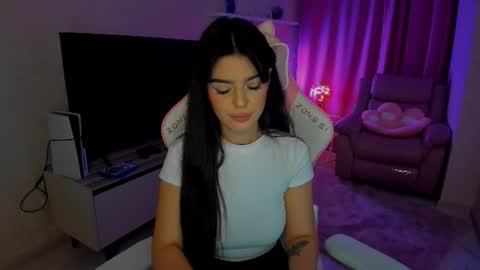 snowingwinter online show from September 26, 9:12 pm